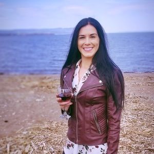 Meet your Posher, Carrie